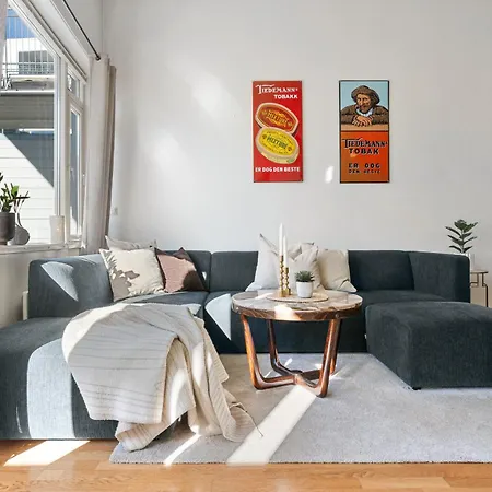 Sentral Og Fin I Sentrum Apartamento